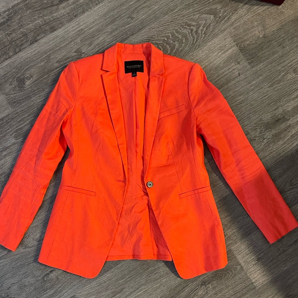 Like new Banana republic blazer, size 2